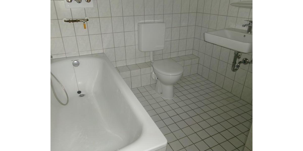 Etagenwohnung Aachen Aachen-Mitte - 2 Zimmer, 92 m&sup2;, 909&euro; | Angebot:24635078