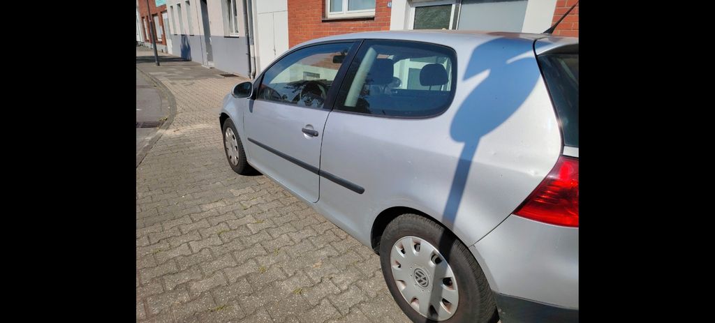 VW Golf 290.000 km 1.600 &euro; Stolberg 52222