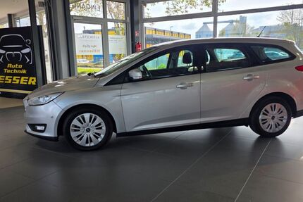 Ford Focus 73.000 km 8.999 &euro; Jülich 52428