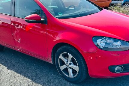 VW Golf 240.000 km 2.499 &euro; Euskirchen 53879