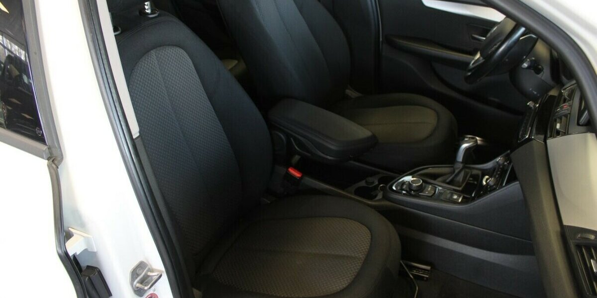 BMW 216 Gran Tourer Advantage - 7-Sitzer - 125.300 km 10.980 &euro; Euskirchen 53881