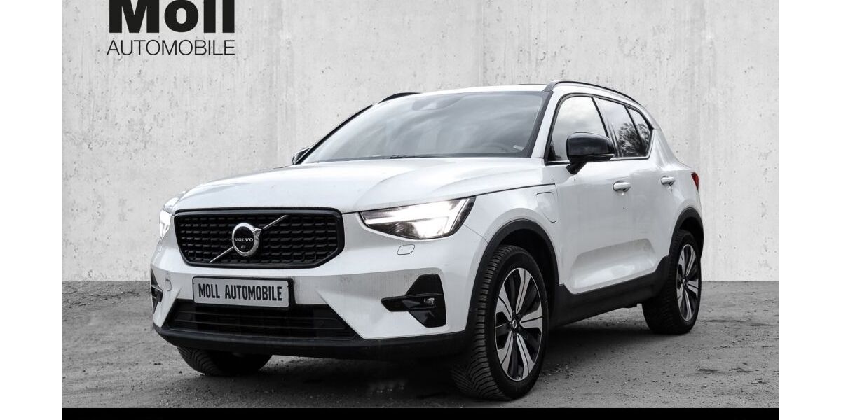 Volvo XC40 24.723 km 31.980 &euro; Aachen 52078