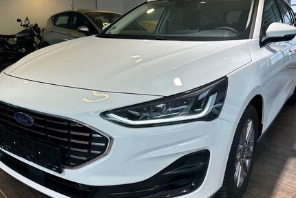 Ford Focus 10.831 km 18.850 &euro; Brühl 50321