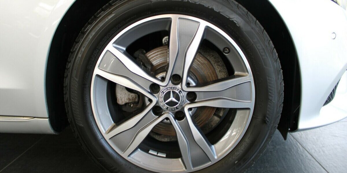 Mercedes-Benz C 180 T 9G-TRONIC Avantgarde 75.676 km 19.980 &euro; Euskirchen 53881