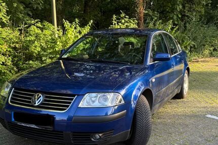 VW Passat 216.000 km 2.700 &euro; Herzogenrath 52135
