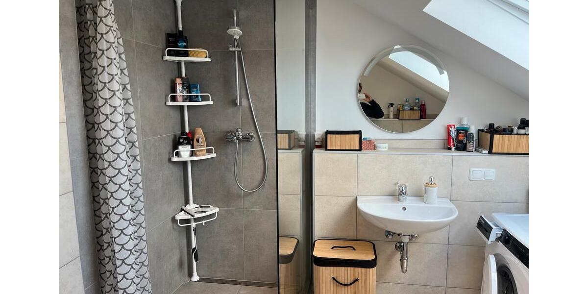 Dachgeschoßwohnung Brühl - 2 Zimmer, 55 m&sup2;, 700&euro; | Angebot:25793384