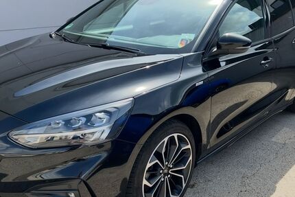 Ford Focus 38.000 km 17.900 &euro; merzenich 52399