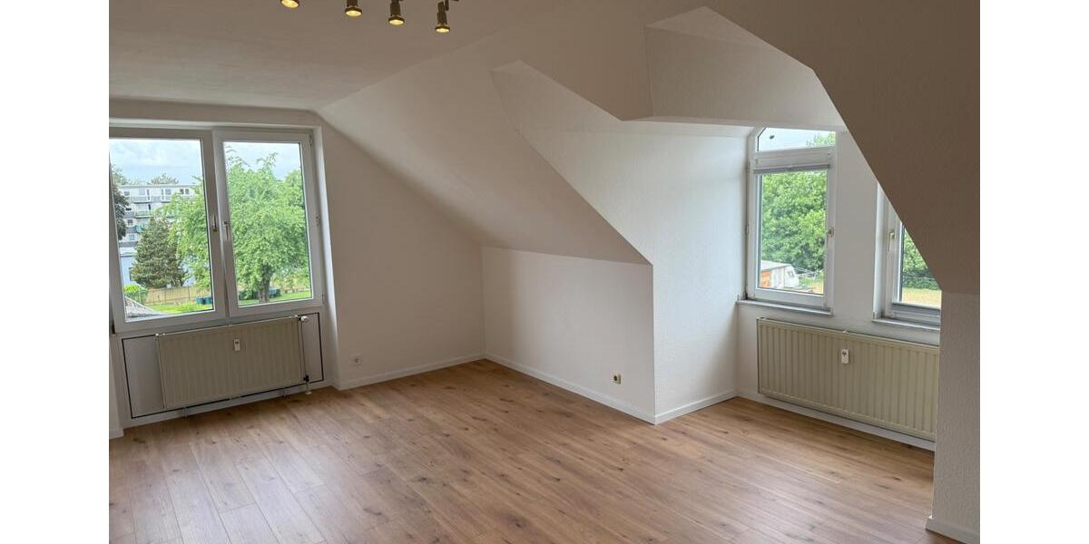Dachgeschoßwohnung Herzogenrath - 2 Zimmer, 58 m&sup2;, 560&euro; | Angebot:25972371