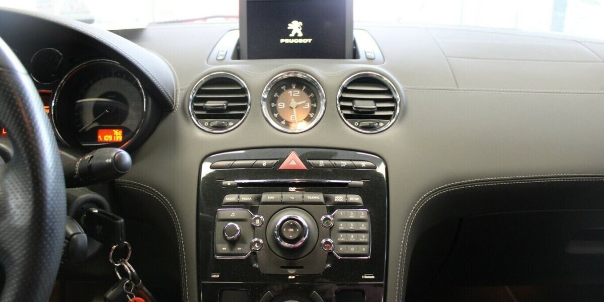 Peugeot RCZ 1.6 200 THP 109.100 km 10.780 &euro; Euskirchen 53881