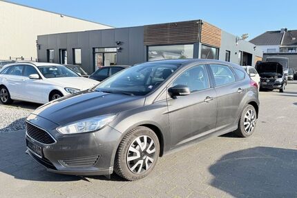 Ford Focus 122.348 km 4.900 &euro; Übach Palenberg 52531