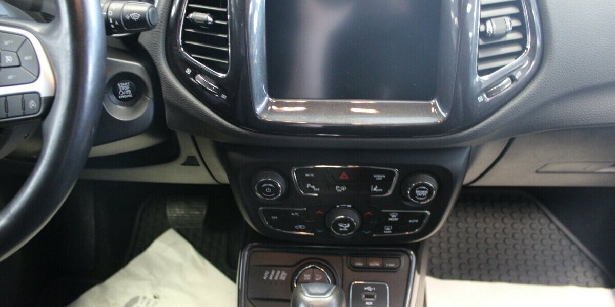 Jeep Compass 1.3 Plug-In Hybrid 4xe S 70.133 km 21.980 &euro; Euskirchen 53881