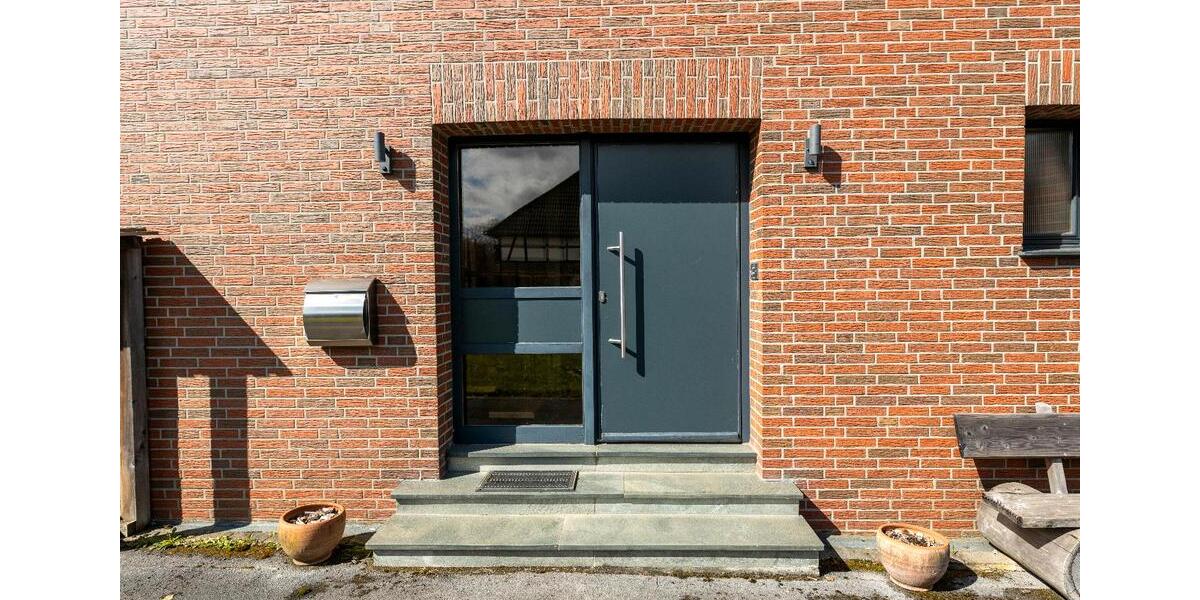 Etagenwohnung Simmerath - 5 Zimmer, 145 m&sup2;, 1.400&euro; | Angebot:25944930