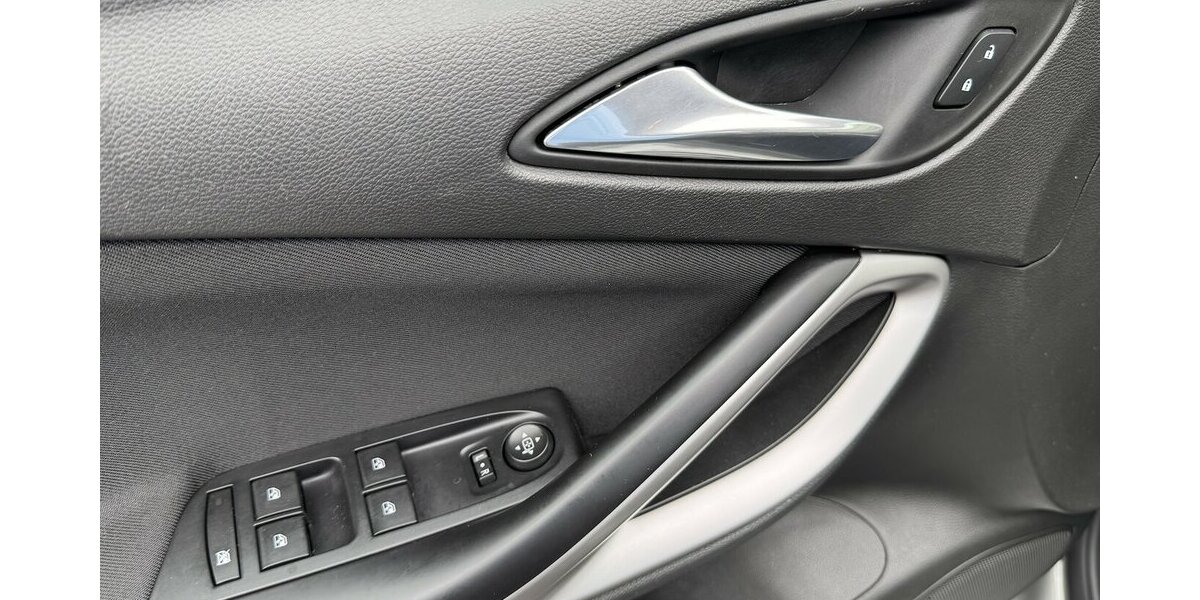 Opel Astra K Klima Navi Temp CarPlay AHK ServNeu 1.Hd 100.000 km 10.000 &euro; Erftstadt 50374