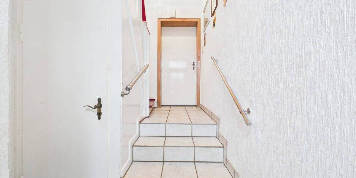 Reihenmittelhaus Düren Distelrath - 5 Zimmer, 130 m&sup2;, 197.000&euro; | Angebot:26417283