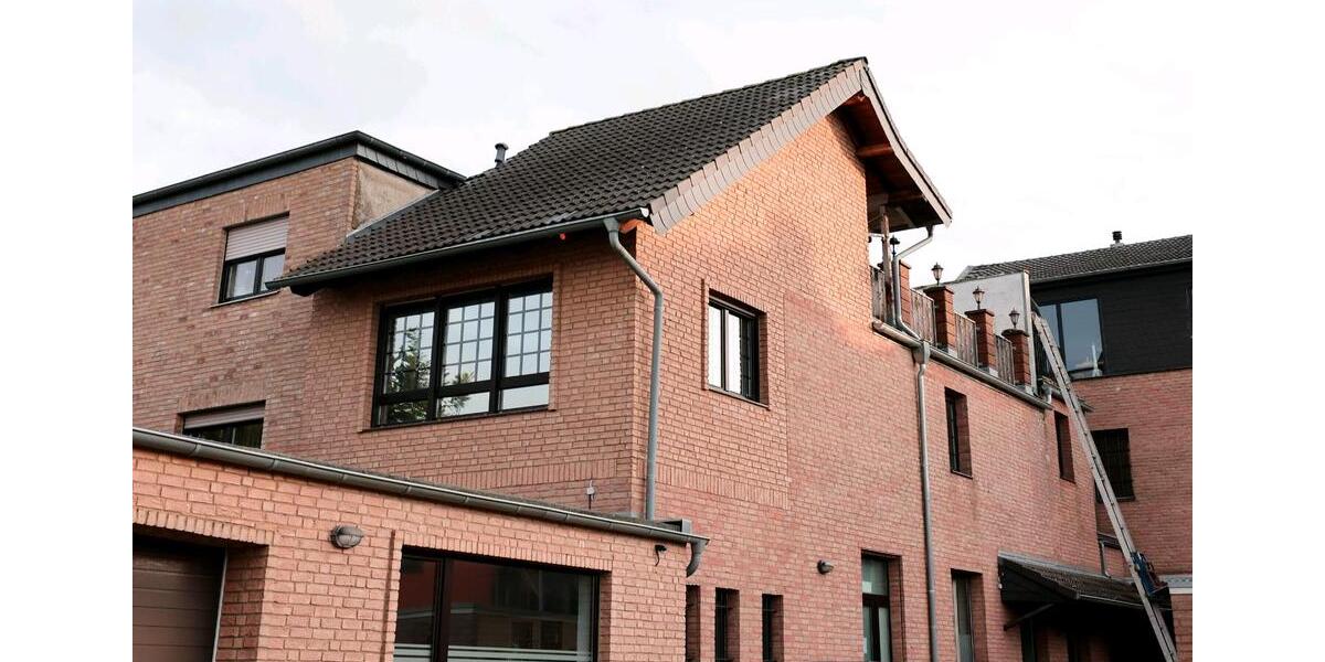 Maisonettenwohnung Elsdorf - 6.5 Zimmer, 190 m&sup2;, 1.650&euro; | Angebot:25875991