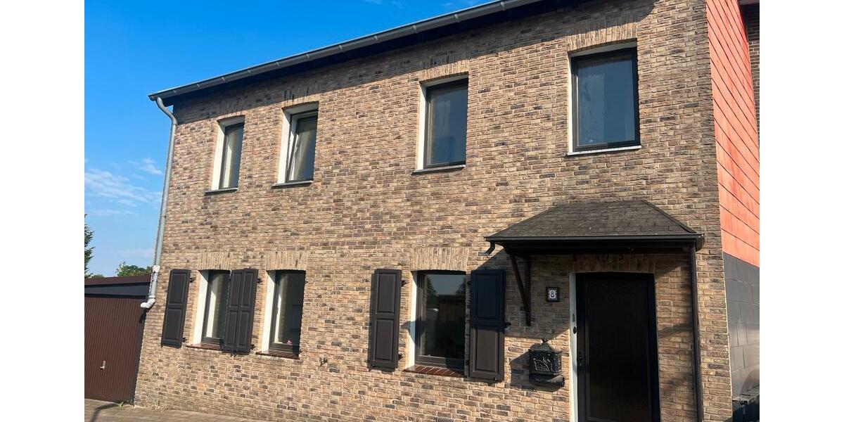 Reihenhaus Herzogenrath - 5 Zimmer, 126 m&sup2;, 1.000&euro; | Angebot:26520995