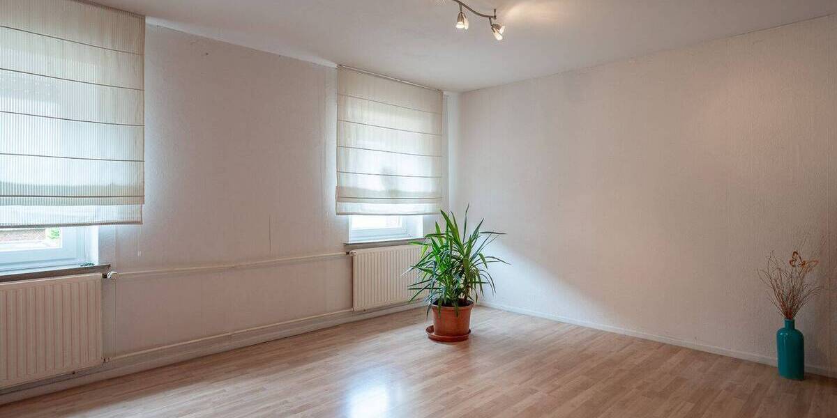 Mehrfamilienhaus, Wohnhaus Würselen Broichweiden - 6 Zimmer, 179 m&sup2;, 315.000&euro; | Angebot:25742119