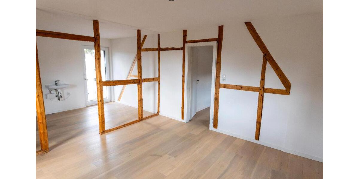 Etagenwohnung Simmerath - 5 Zimmer, 145 m&sup2;, 1.400&euro; | Angebot:25944930