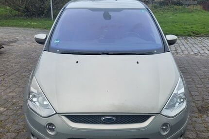 Ford S-Max 245.561 km 3.590 &euro; Alsdorf 52477