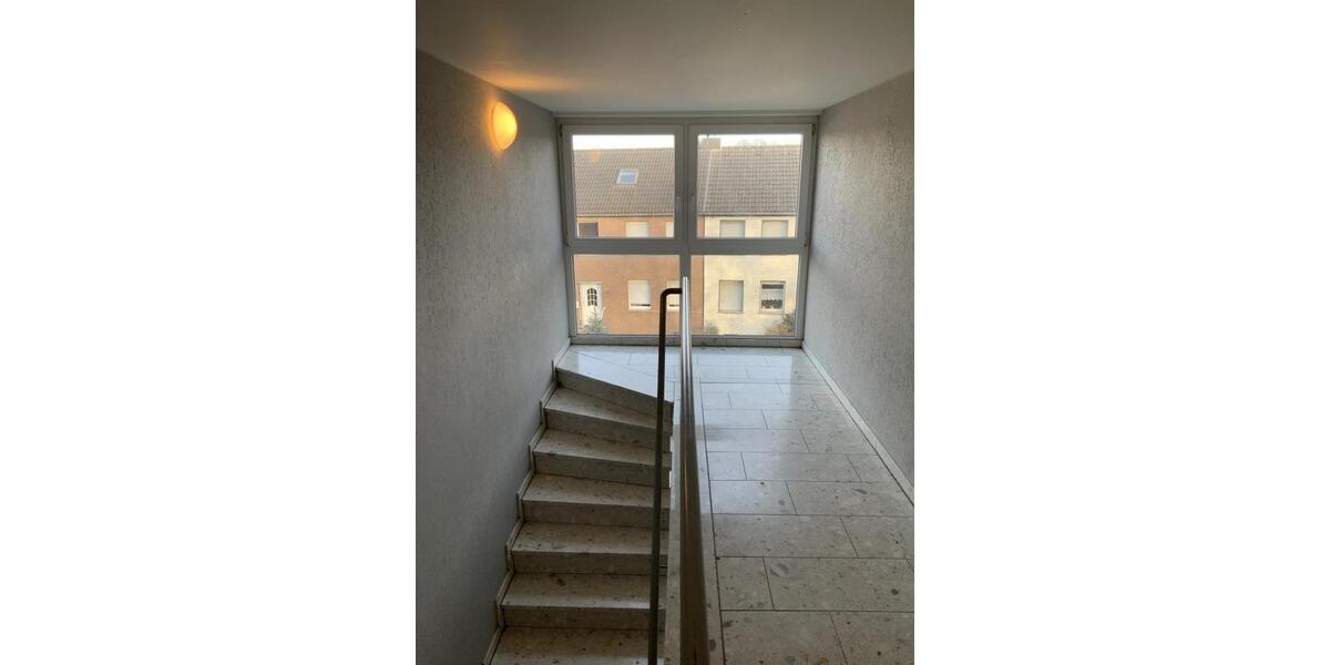 Dachgeschoßwohnung Alsdorf - 4.5 Zimmer, 81 m&sup2;, 426&euro; | Angebot:25963943