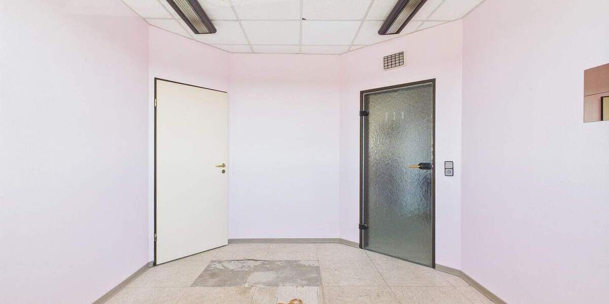 Gewerbeobjekt Weilerswist - 6 Zimmer, 112 m&sup2;, 204.000&euro; | Angebot:25734196