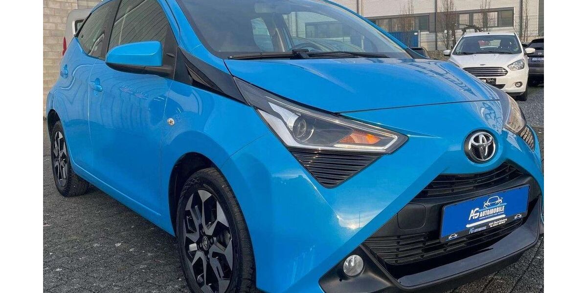 Toyota Aygo (X) 34.700 km 9.950 &euro; Übach-Palenberg 52531