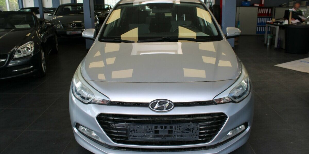 Hyundai i20 1.0 - Klima - 111.957 km 8.980 &euro; Euskirchen 53881