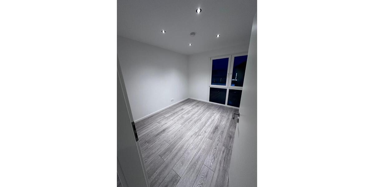 Etagenwohnung Baesweiler - 4 Zimmer, 100 m&sup2;, 1.180&euro; | Angebot:25922785