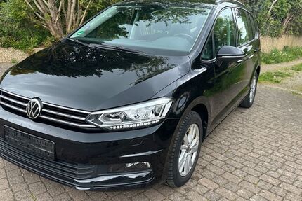 VW Touran 82.000 km 24.600 &euro; Stolberg 52224