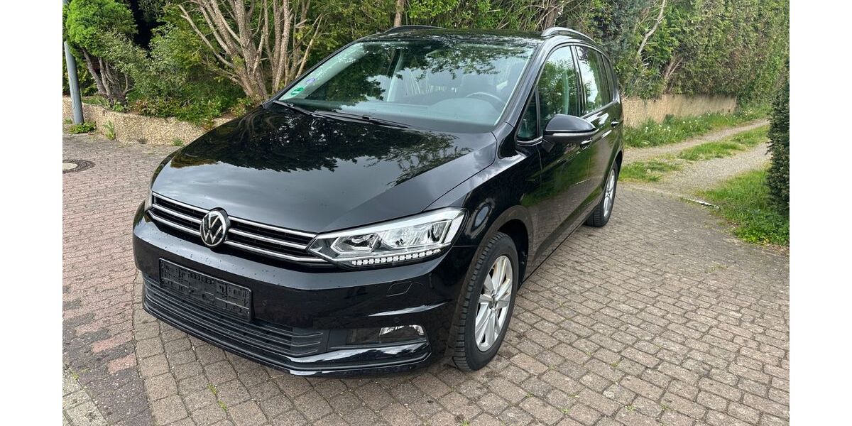 VW Touran 82.000 km 24.600 &euro; Stolberg 52224