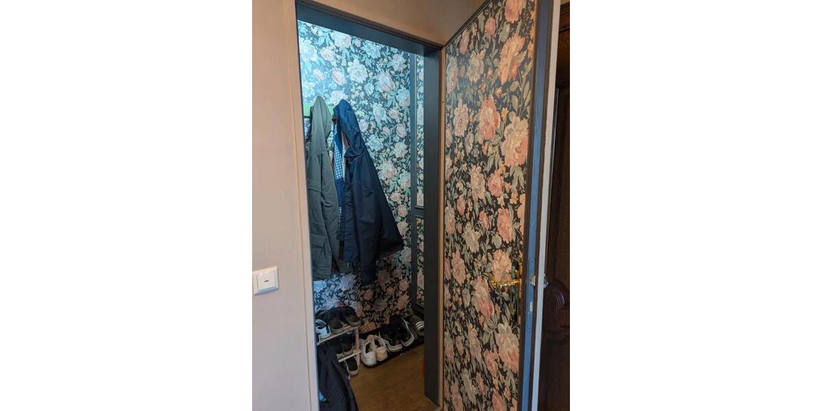 Dachgeschoßwohnung Aachen Eilendorf - 4 Zimmer, 110 m&sup2;, 900&euro; | Angebot:26639552