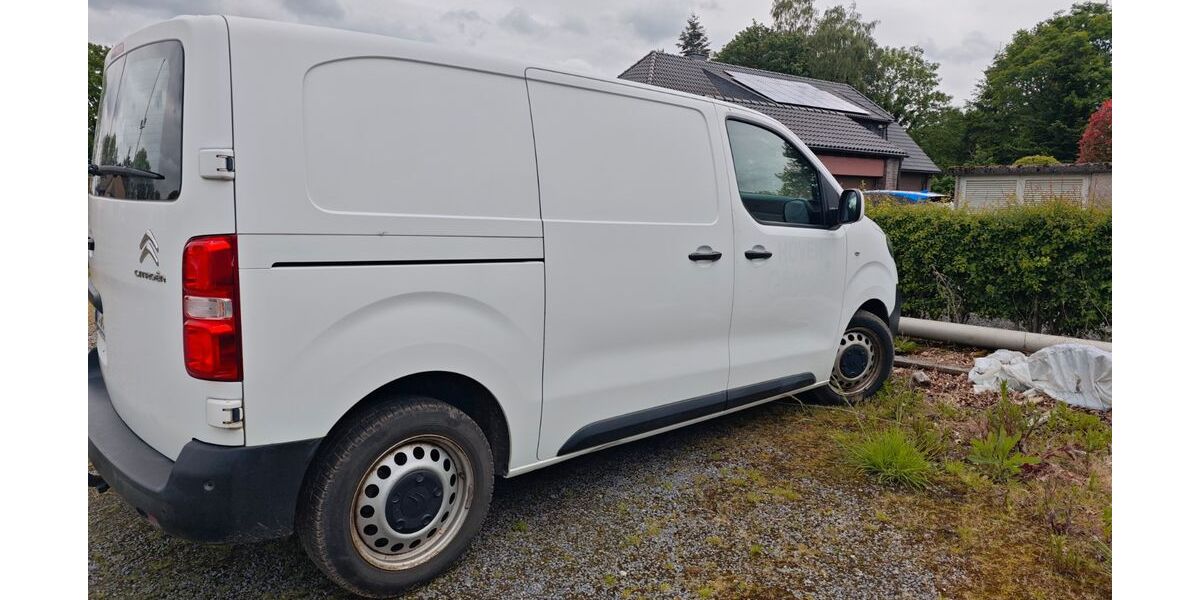 Citroen Jumpy 113.012 km 10.500 &euro; Herzogenrath 52134