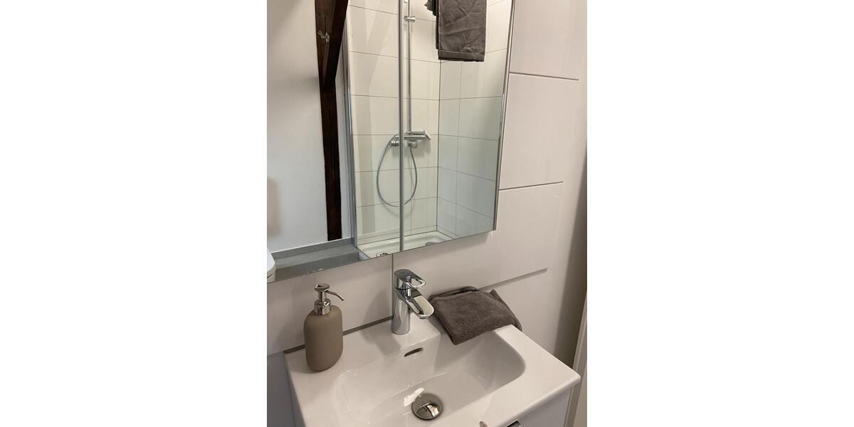 Dachgeschoßwohnung Aachen Aachen-Mitte - 4 Zimmer, 75 m&sup2;, 1.400&euro; | Angebot:25944879