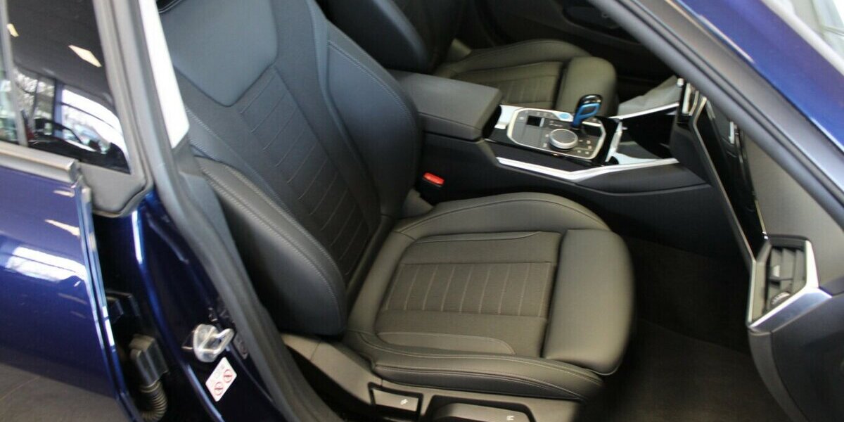 BMW i4 eDrive40 Gran Coupe 83.350 km 32.980 &euro; Euskirchen 53881