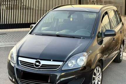 Opel Zafira 212.500 km 3.650 &euro; aachen 52062