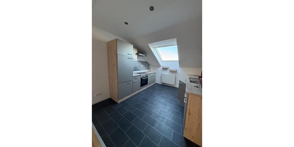 Dachgeschoßwohnung Aachen Aachen-Mitte - 2 Zimmer, 65 m&sup2;, 680&euro; | Angebot:25416433