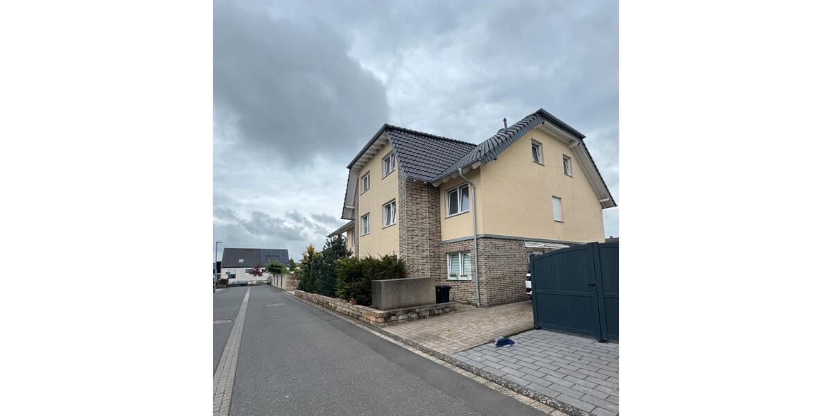 Doppelhaushälfte Weilerswist - 7 Zimmer, 196 m&sup2;, 2.100&euro; | Angebot:26481039
