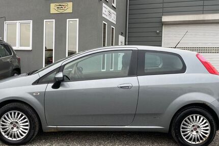 Fiat Grande Punto 140.000 km 2.450 &euro; Euskirchen 53881