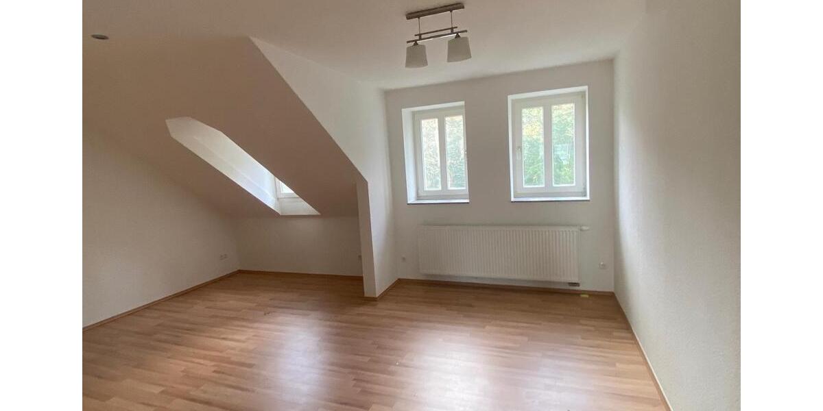Dachgeschoßwohnung Stolberg (Rheinland) - 2.5 Zimmer, 50 m&sup2;, 570&euro; | Angebot:23762330