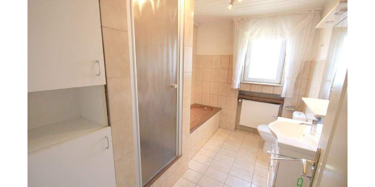 Einfamilienhaus Erftstadt-Köttingen Lechenich - 6 Zimmer, 220 m&sup2;, 485.000&euro; | Angebot:25776997