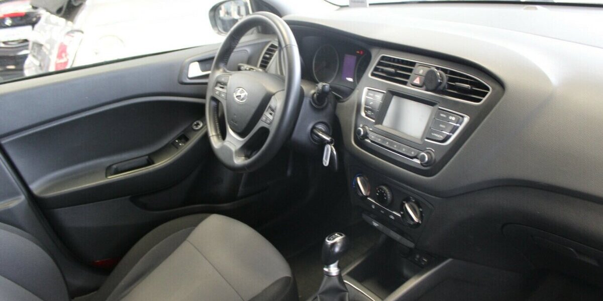 Hyundai i20 1.2 - 5-Türig - Klima - 41.802 km 11.980 &euro; Euskirchen 53881