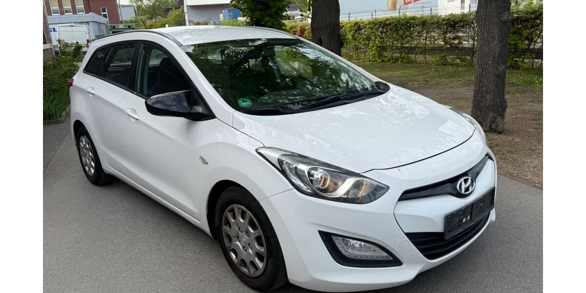 Hyundai i30 280.000 km 2.490 &euro; Düren 52349