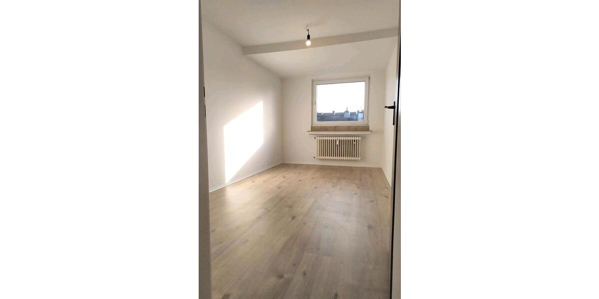 Dachgeschoßwohnung Stolberg (Rheinland) - 3 Zimmer, 65 m&sup2;, 159.000&euro; | Angebot:26414894
