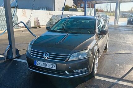 VW Passat 220.000 km 8.200 &euro; Übach-Palenberg 52531