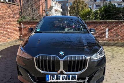 BMW 218 Active Tourer 42.000 km 22.800 &euro; Aachen 52070