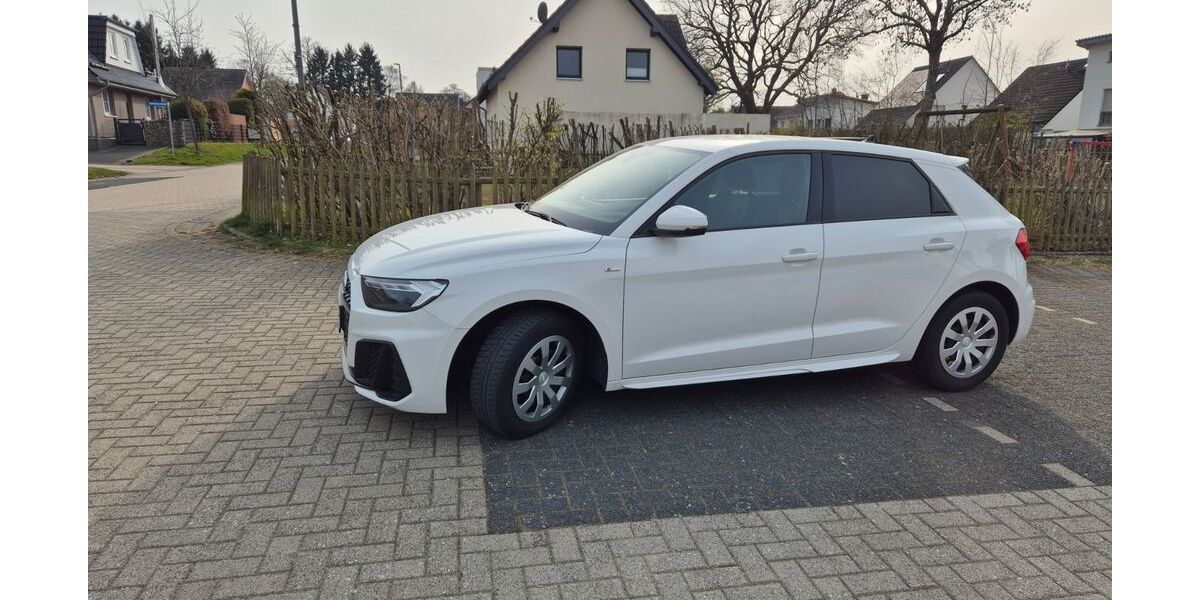 Audi A1 99.000 km 17.490 &euro; Roetgen 52159
