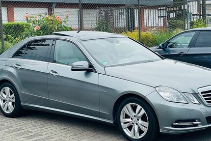 Mercedes-Benz E 350 250.000 km 11.000 &euro; Brühl 50321