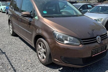 VW Touran 277.269 km 3.500 &euro; Düren 52349