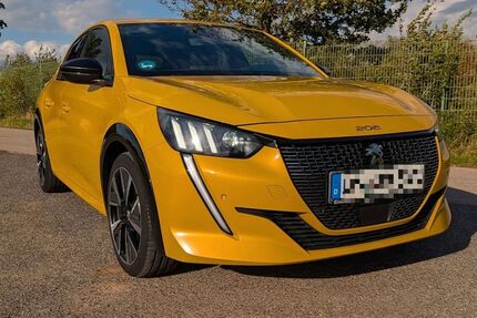 Peugeot 208 81.000 km 13.500 &euro; Langerwehe 52379