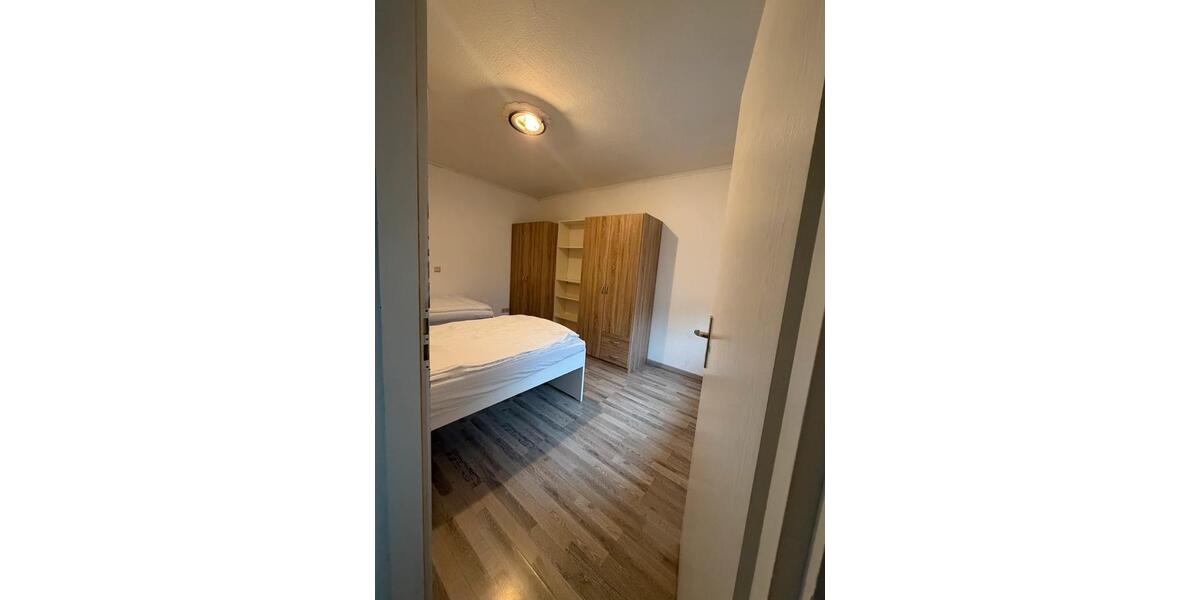 Etagenwohnung Hürth - 2 Zimmer, 65 m&sup2;, 2.350&euro; | Angebot:26615072